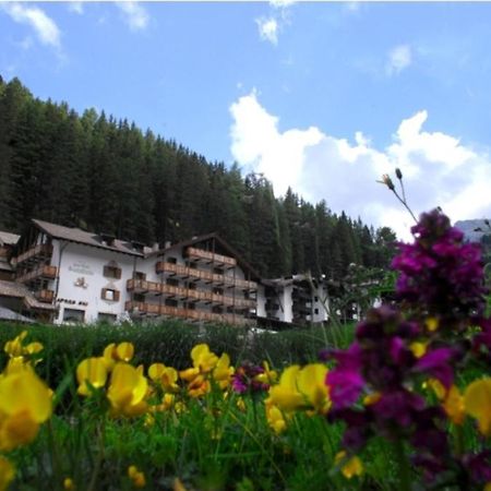 Hotel Scoiattolo Тезеро Екстериор снимка