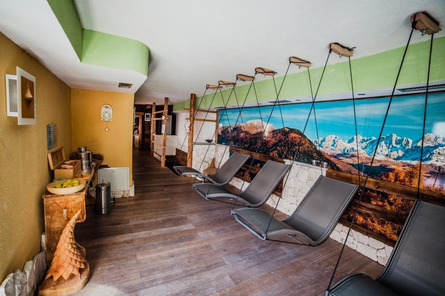 Hotel Scoiattolo Тезеро Екстериор снимка