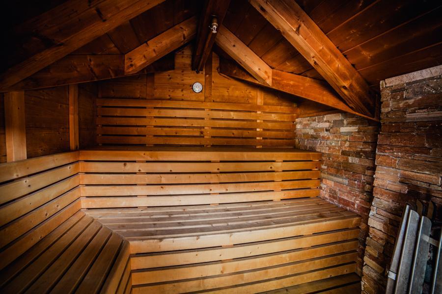 Hotel Scoiattolo Тезеро Екстериор снимка