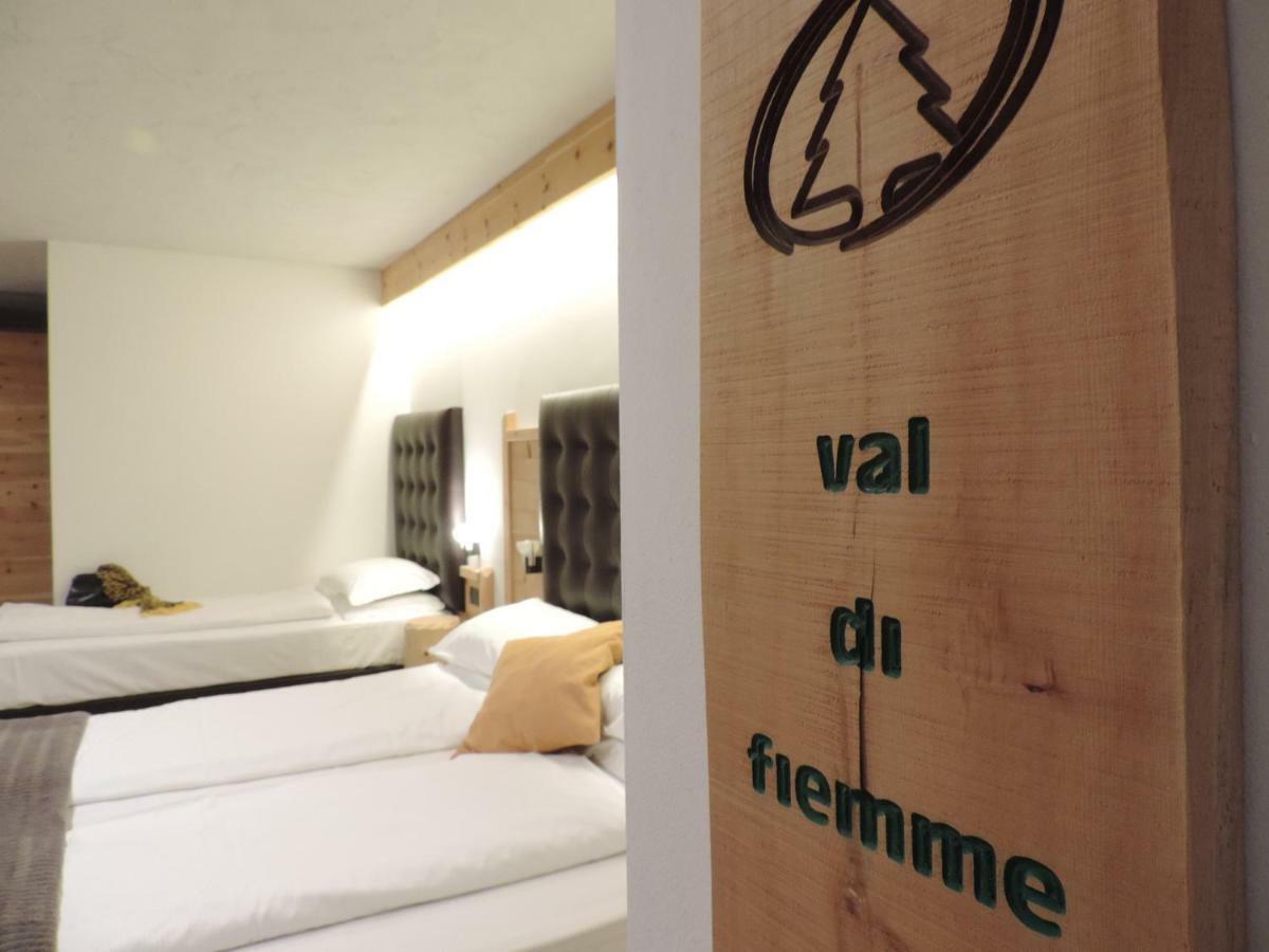 Hotel Scoiattolo Тезеро Екстериор снимка