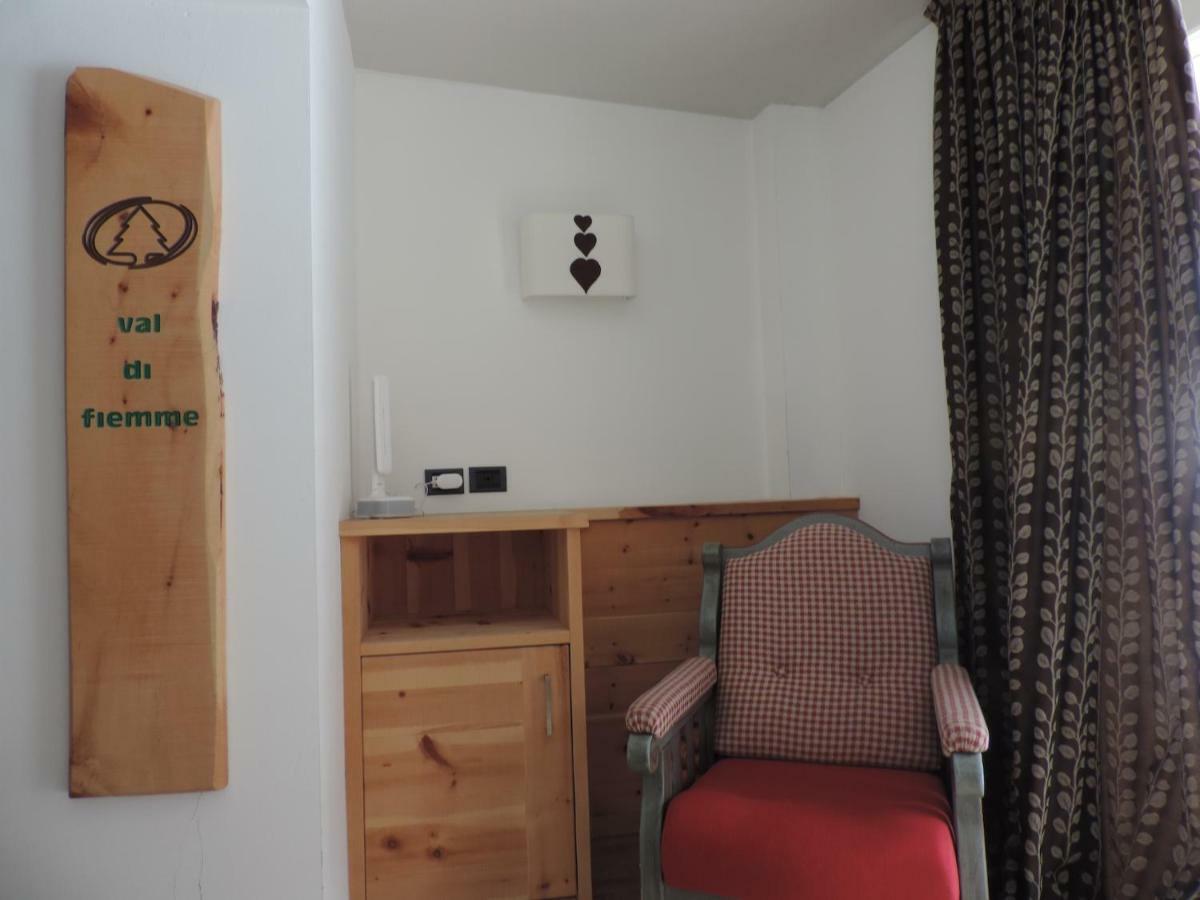Hotel Scoiattolo Тезеро Екстериор снимка